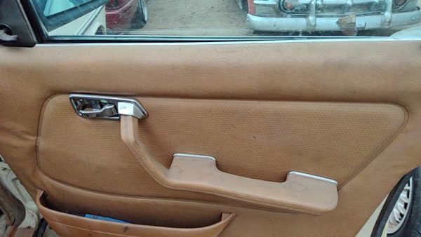 1979-1985 Mercedes 300Td Passenger Right Front Door Trim Panel Brown — photo 3