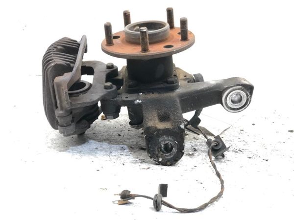 86-87 Corvette C4 Passenger Right Front Spindle Steering Knuckle W Hub & Caliper — photo 10