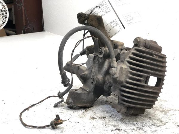 86-87 Corvette C4 Passenger Right Front Spindle Steering Knuckle W Hub & Caliper — photo 6