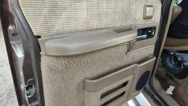 1992-1994 Chevy Suburban Driver Left Rear Door Trim Panel With Switches Back Tan — photo 6