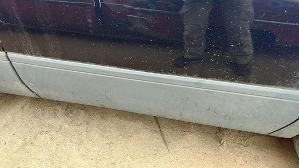 1998-2003 Toyota Sienna Passenger Right Front Moulding From Door Oem Trim Strip — photo 3