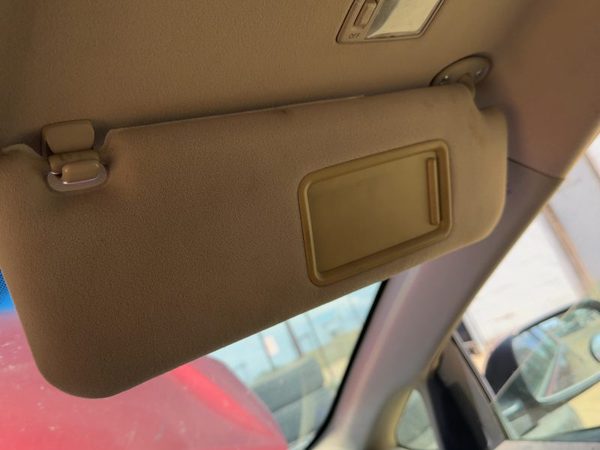 2005 Toyota Prius Passenger Right Sun Visor Oem From 01/01/05 Brown/Ivory Fa08 — photo 6