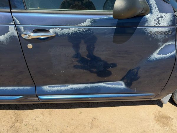 2001 Chrysler PT Cruiser Front Door RH Blue PB7 — photo 1