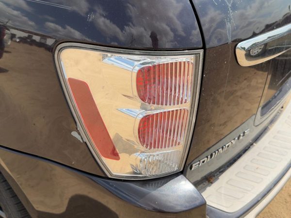 2005-2009 Chevy Equinox Driver Left Tail Light Brake Lamp Oem Rear 05490028 — photo 2