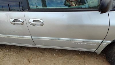 2000 Chrysler Town Front Door RH Silver