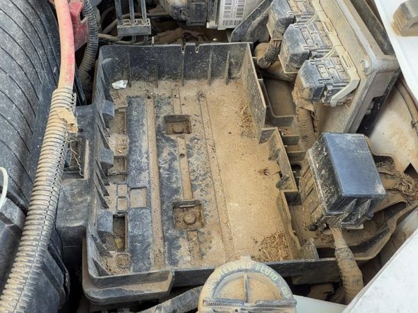 2005-2007 Ford F350 Complete Battery Box Mount Tray With Hold Down Oem 6.0L — photo 3