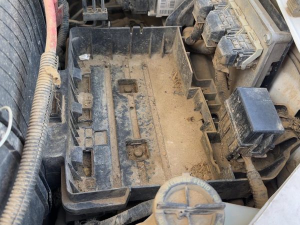 2005-2007 Ford F350 Complete Battery Box Mount Tray With Hold Down Oem 6.0L — photo 4