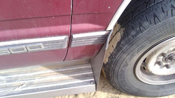 1988-2000 Gmc Sierra 2500 Passenger Right Moulding From Fender Oem Trim Strip — photo 2