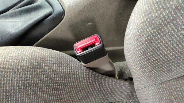 1997 Ford Contour Driver Left Front Seat Belt Buckle Receiver Oem Ul Tan — photo 1