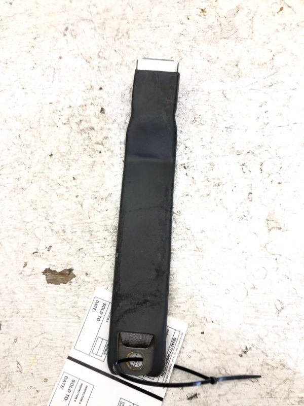 1986 Chevy Corvette C4 Passenger Right Front Seat Belt Buckle Receiver Black — photo 4