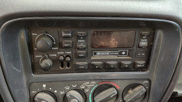 1995-2000 Dodge Stratus Stock Radio Oem Factory Stereo Cd Player 04858558 — photo 3