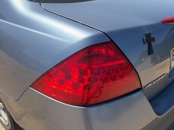 2006-2007 Honda Accord Driver Left Tail Light Brake Lamp Oem Rear Sedan 8121774 — photo 1