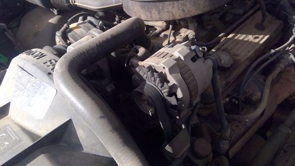 1988 GMC Sierra Alternator Bracket 2500 — photo 1