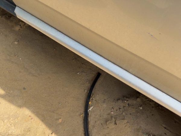 05-07 Fivehundred Driver Left Rear Moulding From Door Trim Strip Silver Birch Jp — photo 2