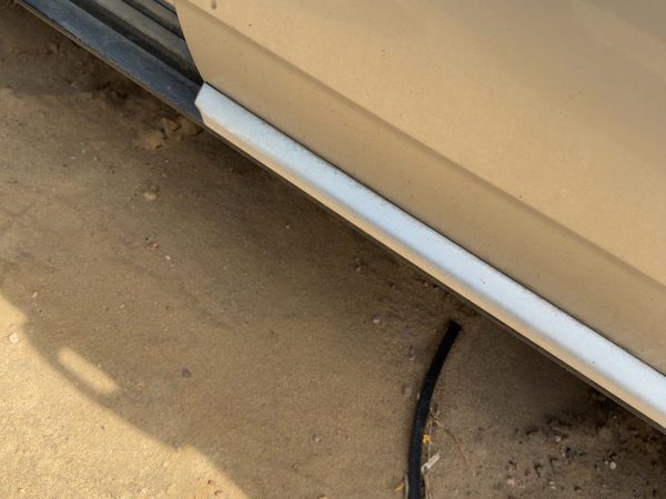 05-07 Fivehundred Driver Left Rear Moulding From Door Trim Strip Silver Birch Jp — photo 3