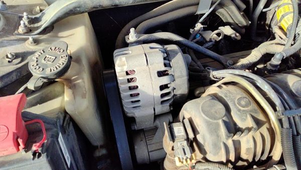 1999-2001 Buick Regal Alternator 3.8L 10464450 — photo 2