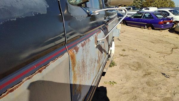 1989 Ford F150 Front Door LH Silver — photo 4