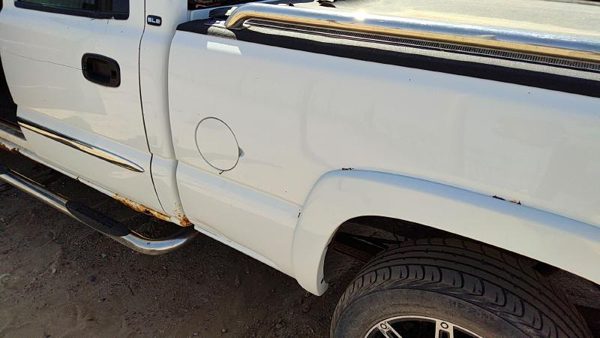 2005 GMC Sierra Pickup Box/bed Assembly — photo 3