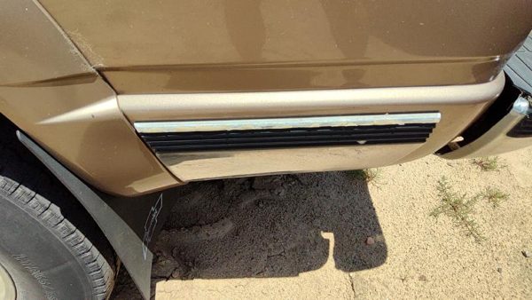 1995-1998 Silverado 2500 Driver Left Rear Moulding On Box Oem — photo 3