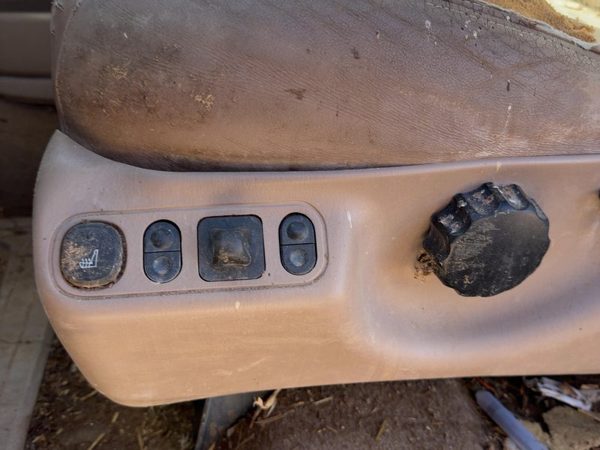 1998 Lincoln Navigator Seat Track LH Tan Kx — photo 4