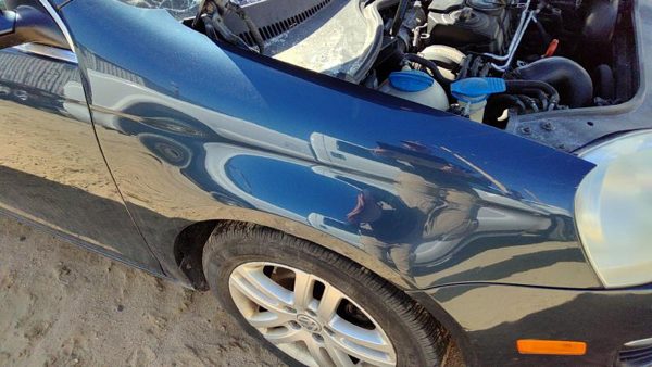 2006 Volkswagen Jetta Fender RH Vw Blue Rusted — photo 5