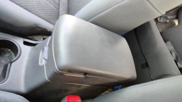 2002-2004 Nissan Xterra Center Console Lid Only Oem Arm Rest Fold Down Gray K — photo 2