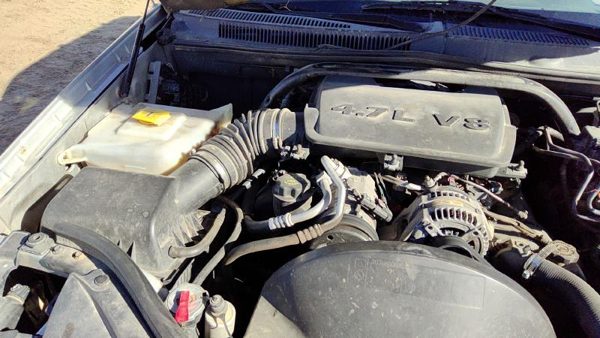 05-10 Grand Cherokee Air Intake Cleaner Filter Box Housing With Tube 4.7L — photo 2