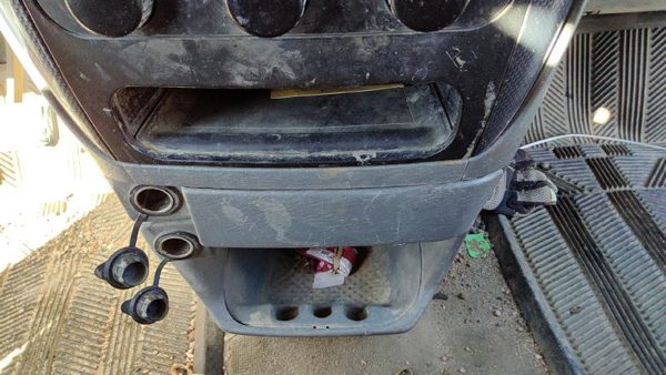 2005-2007 Dodge Caravan Slide Out Dash Mounted Cup Holder Assembly D5 Slate Gray — photo 1