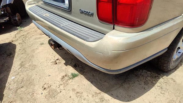 98 99 Lincoln Navigator Rear Bumper Cover Assembly Oem Back Gold Bi F85z17k835ab — photo 4