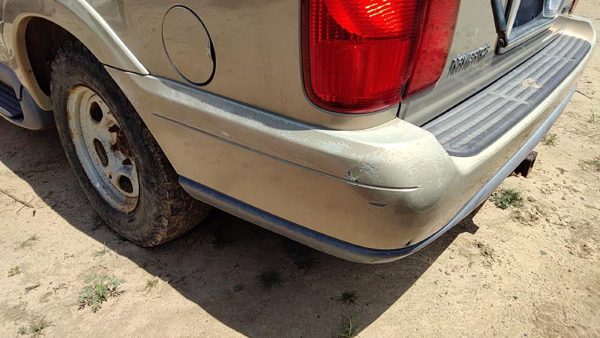 98 99 Lincoln Navigator Rear Bumper Cover Assembly Oem Back Gold Bi F85z17k835ab — photo 6