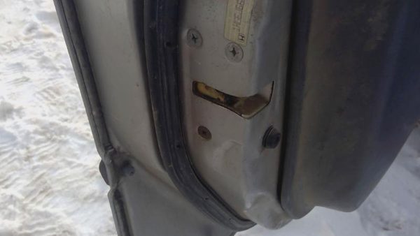 1996-2000 Honda Civic Driver Left Front Door Latch With Rods/Cables Oem — photo 2