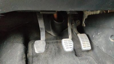 2004-2009 Mazda 3 Complete Clutch And Brake Pedal Assembly Oem