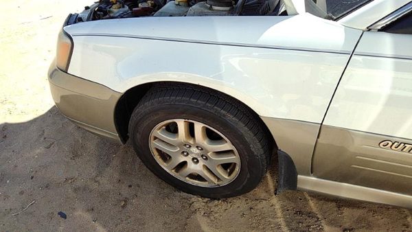2000 Subaru Legacy Fender LH Outback White 8Y3 — photo 1
