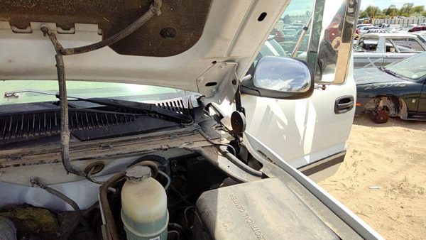 2002 Chevy Silverado 2500 Hood Hinge RH Hd White 50U — photo 1