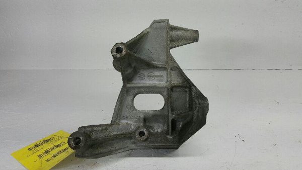 1995 Dodge Neon Engine Mount Bracket Brace Oem 4792080 — photo 1
