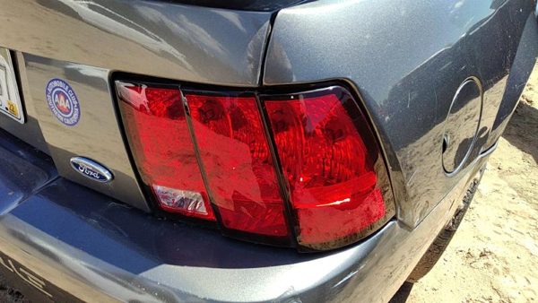 1999-2004 Ford Mustang Passenger Right Tail Light Brake Lamp Oem Rear — photo 1
