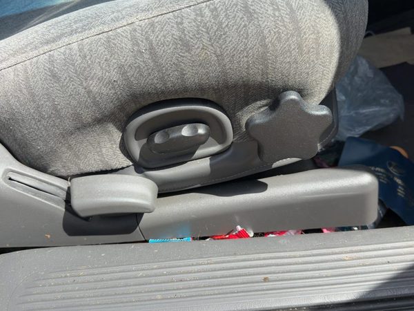 05 Lesabre Passenger Right Side Power Seat Switch With Trim Panel Oem Gray 93C — photo 1