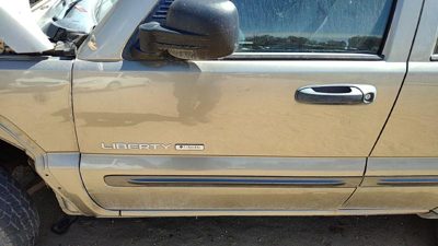 2004 Jeep Liberty Front Door LH Khaki Pjc