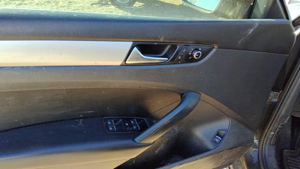 12-19 Vw Passat Driver Left Front Door Trim Panel With Master Switch Black Tb — photo 4