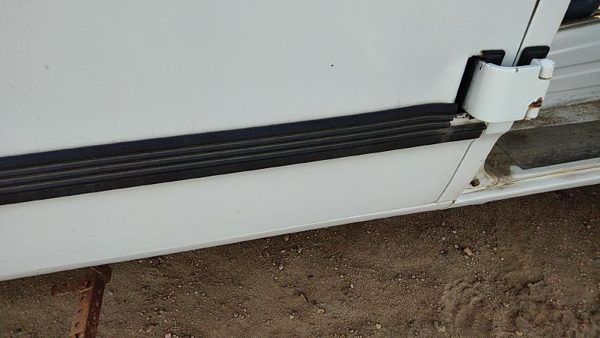 92-96 Gmc Van 3500 Passenger Right Rear Moulding From Door Oem Back Trim Strip — photo 5