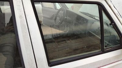 1984-1996 Jeep Cherokee Passenger Right Front Side Window Door Glass Oem