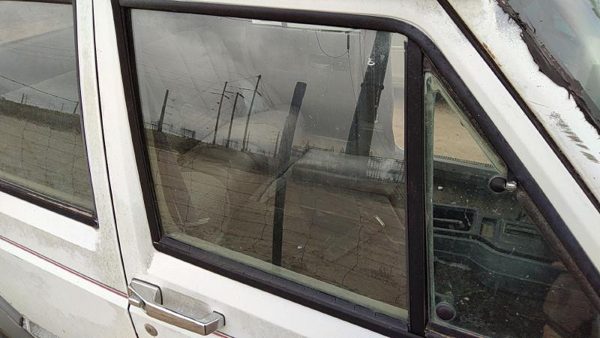 1984-1996 Jeep Cherokee Passenger Right Front Side Window Door Glass Oem — photo 2