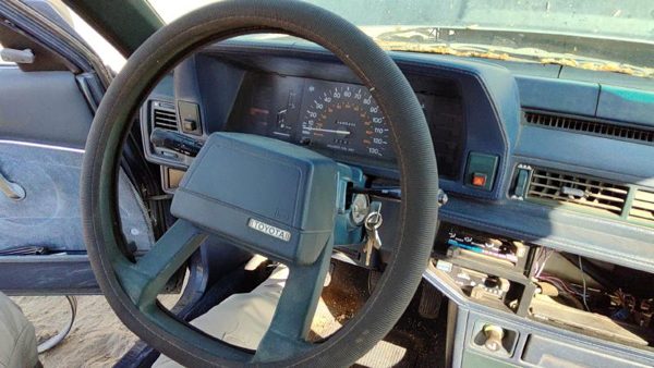 1984-1986 Toyota Camry Steering Wheel Oem Blue — photo 3