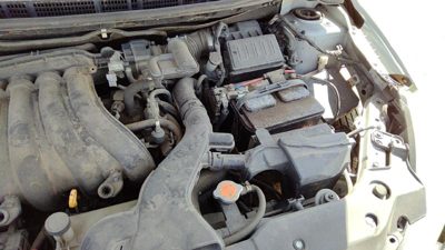 07-10 Versa Complete Air Intake Cleaner Filter Box Housing With Tube Oem 1.8L