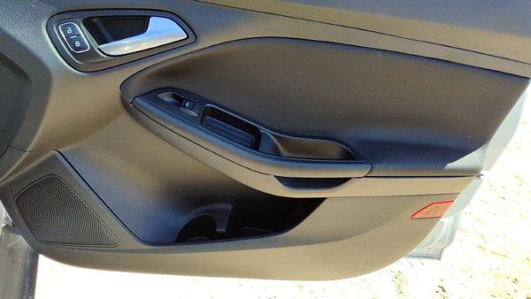 15-18 Ford Focus Passenger Right Front Door Trim Panel With Switches Black Yw — photo 7