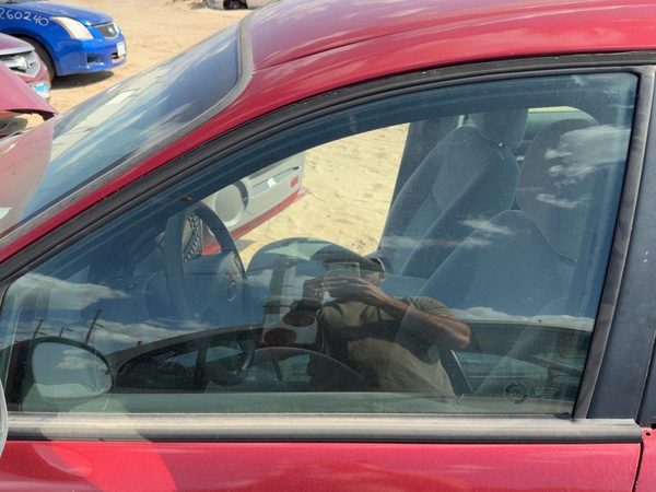 1996-2007 Ford Taurus Driver Left Front Side Window Door Glass Oem F6Dz5421411Ac — photo 1