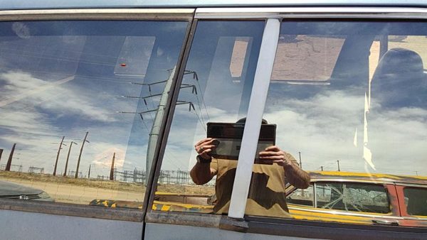 91-94 S10 Blazer Passenger Right Rear Vent Window Back Door Glass With Frame Oem — photo 1