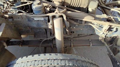 95-03 Isuzu Npr Passenger Right Upper Shock Mount Brace Bracket Oem 4Bd2 3.9L