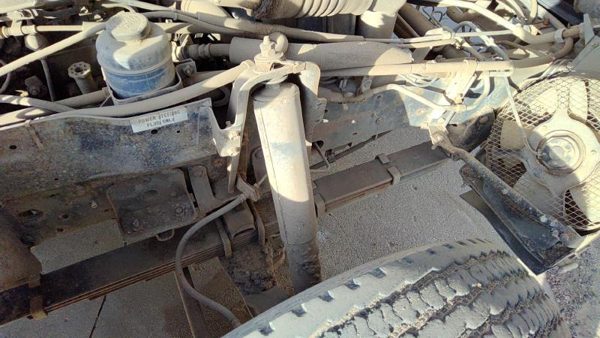 95-03 Isuzu Npr Passenger Right Upper Shock Mount Brace Bracket Oem 4Bd2 3.9L — photo 3
