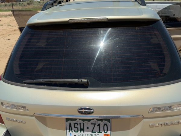 2005-2009 Subaru Legacy Outback SW Back Glass Rear Window OEM 63011AG02A — photo 3